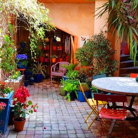 Petit Patio En Centre Ville Nîmes Exteriér fotografie